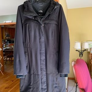 Women’s The North Face down parka XS